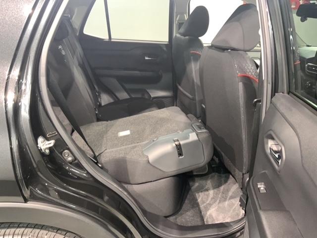 ���Џ��i���Z���^�[�ɂē��O���̃N���[�j���O�����{���Ă���܂��I