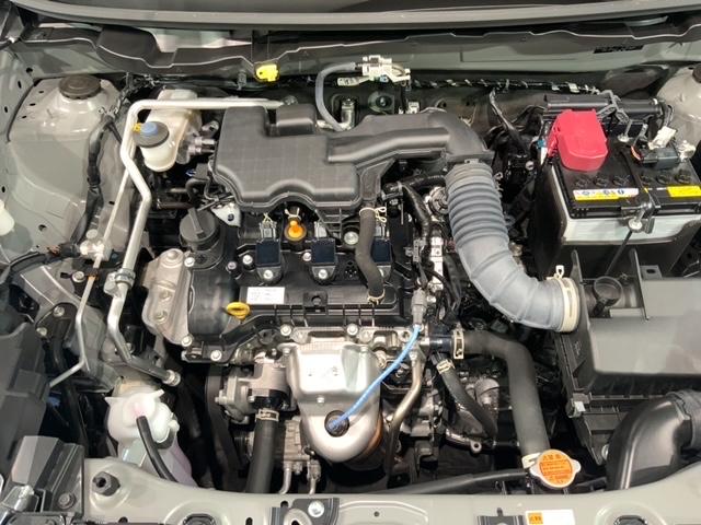 ���Џ��i���Z���^�[�ɂē��O���̃N���[�j���O�����{���Ă���܂��I