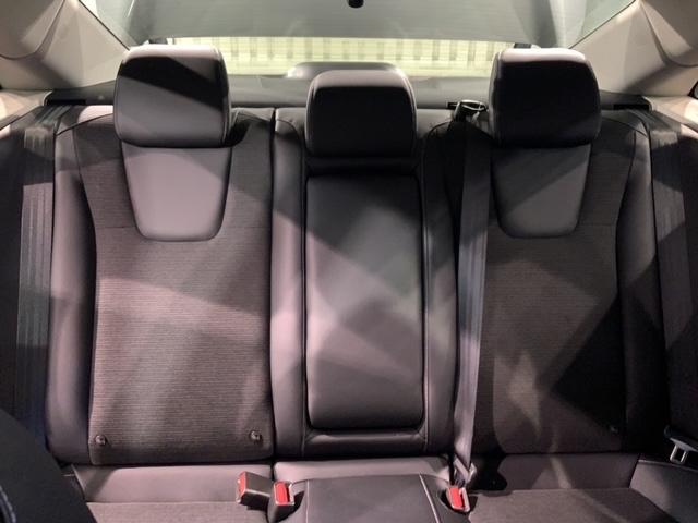 ���Џ��i���Z���^�[�ɂē��O���̃N���[�j���O�����{���Ă���܂��I