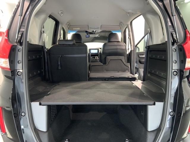 ���Џ��i���Z���^�[�ɂē��O���̃N���[�j���O�����{���Ă���܂��I