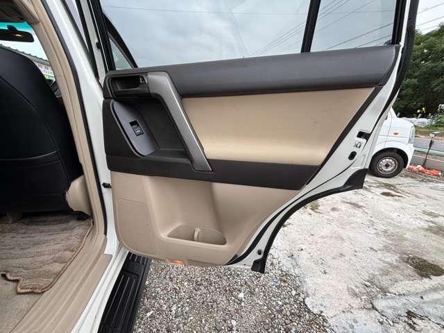 ランドクルーザープラド ＴＸ（30枚目）