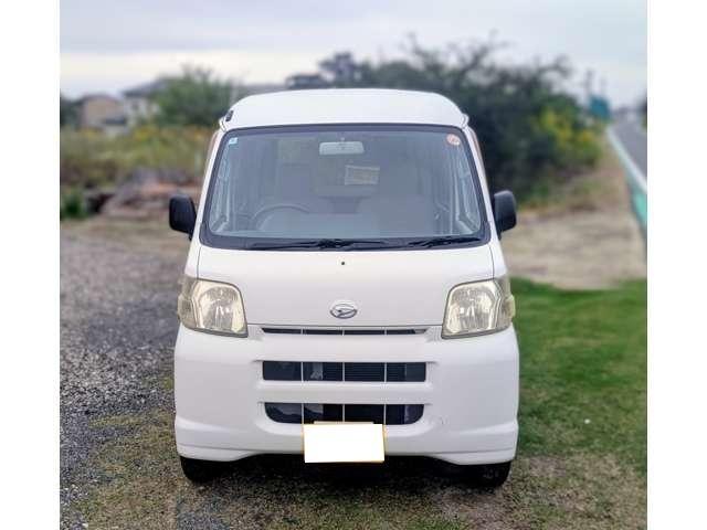 ハイゼットカーゴ 　エアコン　オートマ車　両側スライドドア　４ＷＤ　軽バン　ホワイト　最大積載３５０ｋｇ（5枚目）