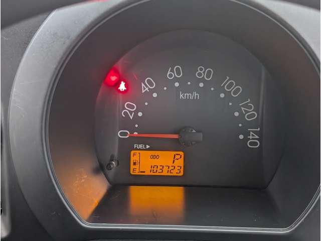 ハイゼットカーゴ 　エアコン　オートマ車　両側スライドドア　４ＷＤ　軽バン　ホワイト　最大積載３５０ｋｇ（31枚目）