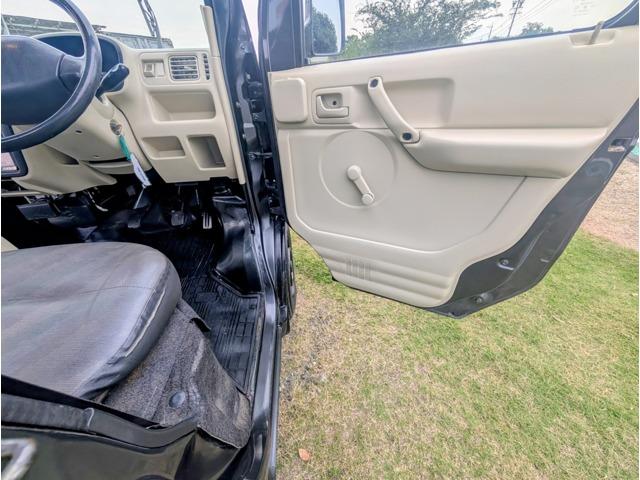 キャリイトラック KU 3方開 愛知限定車 エアコン パワーステアリング ナビ 5速マニュアル 最大積載350kg 軽トラック(8枚目)