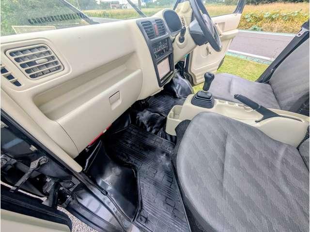 キャリイトラック KU 3方開 愛知限定車 エアコン パワーステアリング ナビ 5速マニュアル 最大積載350kg 軽トラック(10枚目)