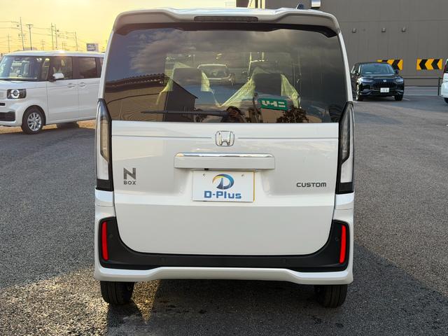 Ｎ－ＢＯＸカスタム （3枚目）