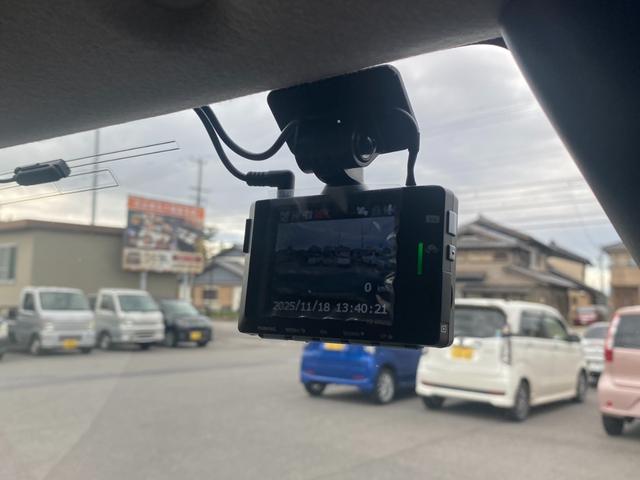 ルーミー カスタムＧ　ユーザー買取車　純正９インチディスプレイオーディオ　フルセグ　バックモニター　両側電動スライドドア　ＬＥＤヘッドライト　ＥＴＣ　社外前後ドラレコ　アダプティブクルーズコントロール　ワンオーナー（52枚目）