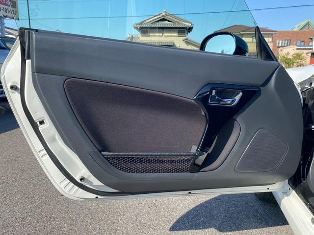 コペン ＧＲ　スポーツ　ＧＲ　スポーツ（２名）ユーザー買取車　５速ＭＴ　純正７インチナビ　フルセグ　バックモニター　ＣＤ　ＤＶＤ　Ｂｌｕｅｔｏｏｔｈ　ＥＴＣ　前席シートヒーター　ＬＥＤヘッドランプ　キーフリーシステム（35枚目）