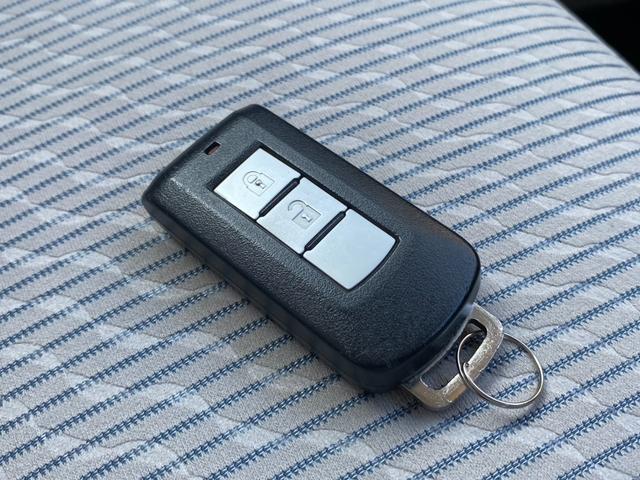 デイズ Ｘ　ユーザー買取車　純正７インチメモリーナビ　フルセグ　ＣＤ　Ｂｌｕｅｔｏｏｔｈ　アラウンドビューモニター　ハロゲンヘッドランプ　インテリジェントキー　プッシュスタート　シートバックポケット（8枚目）