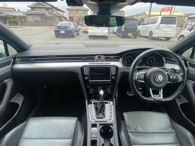 パサートヴァリアント ２．０ＴＳＩ　Ｒライン　ワンオーナー車　レザーシート　純正ナビ　バックモニター　フルセグ　ＣＤ　ＤＶＤ　Ｂｌｕｅｔｏｏｔｈ　ＥＴＣ　プリクラ　レーンキープアシスト　前席パワーシート　メモリーシート　ＬＥＤヘッドライト（4枚目）