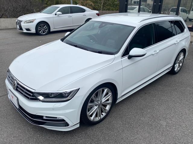 パサートヴァリアント ２．０ＴＳＩ　Ｒライン　ワンオーナー車　レザーシート　純正ナビ　バックモニター　フルセグ　ＣＤ　ＤＶＤ　Ｂｌｕｅｔｏｏｔｈ　ＥＴＣ　プリクラ　レーンキープアシスト　前席パワーシート　メモリーシート　ＬＥＤヘッドライト（12枚目）