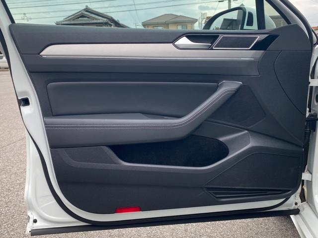 パサートヴァリアント ２．０ＴＳＩ　Ｒライン　ワンオーナー車　レザーシート　純正ナビ　バックモニター　フルセグ　ＣＤ　ＤＶＤ　Ｂｌｕｅｔｏｏｔｈ　ＥＴＣ　プリクラ　レーンキープアシスト　前席パワーシート　メモリーシート　ＬＥＤヘッドライト（32枚目）
