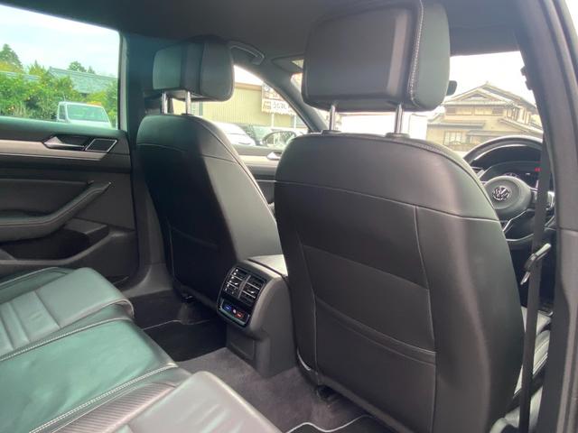 パサートヴァリアント ２．０ＴＳＩ　Ｒライン　ワンオーナー車　レザーシート　純正ナビ　バックモニター　フルセグ　ＣＤ　ＤＶＤ　Ｂｌｕｅｔｏｏｔｈ　ＥＴＣ　プリクラ　レーンキープアシスト　前席パワーシート　メモリーシート　ＬＥＤヘッドライト（42枚目）