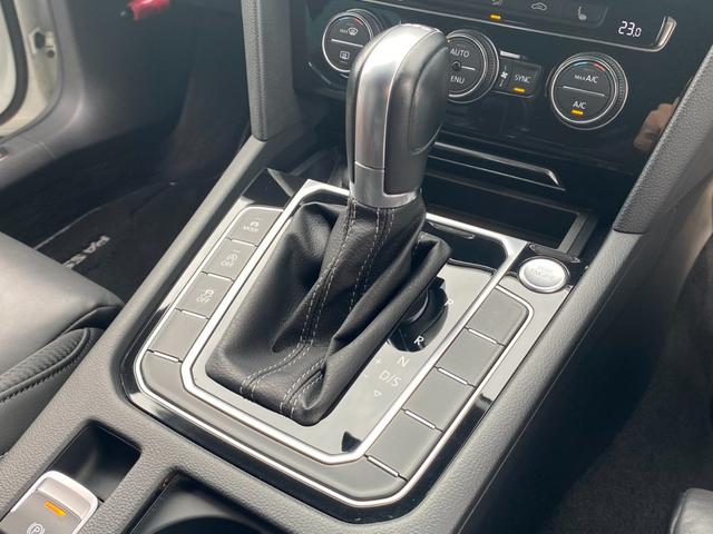 パサートヴァリアント ２．０ＴＳＩ　Ｒライン　ワンオーナー車　レザーシート　純正ナビ　バックモニター　フルセグ　ＣＤ　ＤＶＤ　Ｂｌｕｅｔｏｏｔｈ　ＥＴＣ　プリクラ　レーンキープアシスト　前席パワーシート　メモリーシート　ＬＥＤヘッドライト（54枚目）