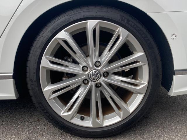 パサートヴァリアント ２．０ＴＳＩ　Ｒライン　ワンオーナー車　レザーシート　純正ナビ　バックモニター　フルセグ　ＣＤ　ＤＶＤ　Ｂｌｕｅｔｏｏｔｈ　ＥＴＣ　プリクラ　レーンキープアシスト　前席パワーシート　メモリーシート　ＬＥＤヘッドライト（68枚目）