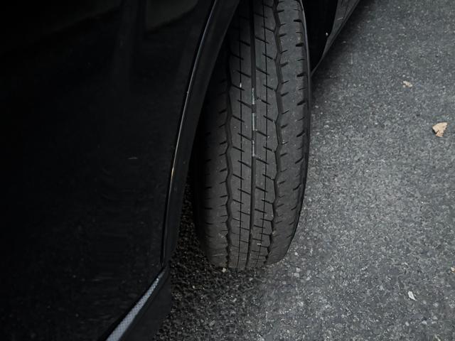 ハイエースバン スーパーGL ダークプライムII パナソニック10インチナビ、パノラミックビューモニター、両側パワースライドドア、レーンキープアシスト、デジタルインナーミラー、ETC、AC100V電源、LEDヘッドライト、リアエアコン、フルセグTV(27枚目)