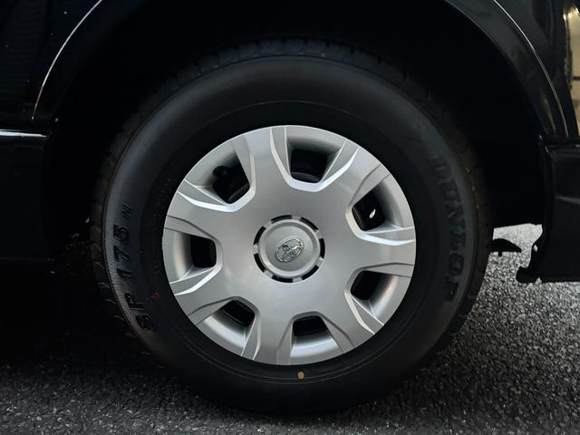 ハイエースバン スーパーGL ダークプライムII パナソニック10インチナビ、パノラミックビューモニター、両側パワースライドドア、レーンキープアシスト、デジタルインナーミラー、ETC、AC100V電源、LEDヘッドライト、リアエアコン、フルセグTV(33枚目)