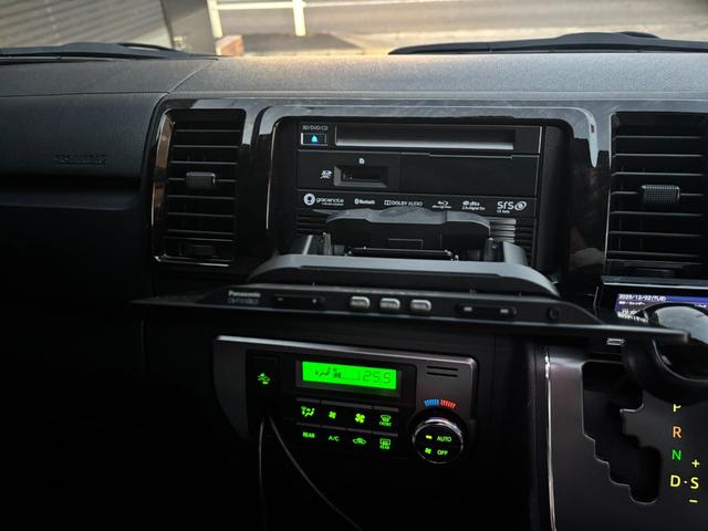 ハイエースバン スーパーGL ダークプライムII パナソニック10インチナビ、パノラミックビューモニター、両側パワースライドドア、レーンキープアシスト、デジタルインナーミラー、ETC、AC100V電源、LEDヘッドライト、リアエアコン、フルセグTV(55枚目)