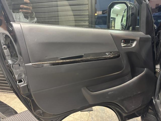 ハイエースバン スーパーGL ダークプライムII パナソニック10インチナビ、パノラミックビューモニター、両側パワースライドドア、レーンキープアシスト、デジタルインナーミラー、ETC、AC100V電源、LEDヘッドライト、リアエアコン、フルセグTV(78枚目)