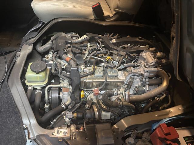 ハイエースバン スーパーGL ダークプライムII パナソニック10インチナビ、パノラミックビューモニター、両側パワースライドドア、レーンキープアシスト、デジタルインナーミラー、ETC、AC100V電源、LEDヘッドライト、リアエアコン、フルセグTV(80枚目)