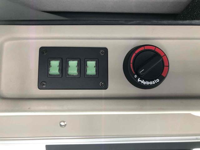 ＮＶ３５０キャラバンバン 　キャンピングカーバンテックＤｉａｒｉｏＰｏｐ　スライドドア　ベッド２段　キッチン　シンク　電子レンジ　２０００Ｗインバーター　ソラーパネル　パナソニックＣＮ－Ｒ３３０ナビＴＶ（6枚目）