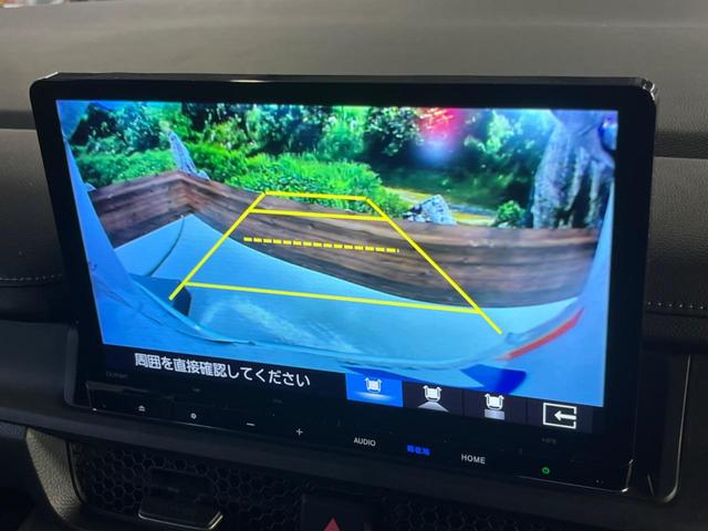 ステップワゴン スパーダ　登録済未使用車　純正１１型ナビ　両側電動ドア　バックカメラ　１００Ｖ電源　ハーフレザーシート　コーナーセンサー　スマートキー　ＬＥＤヘッド　純正１６インチアルミ　車線逸脱警報　オートライト（4枚目）