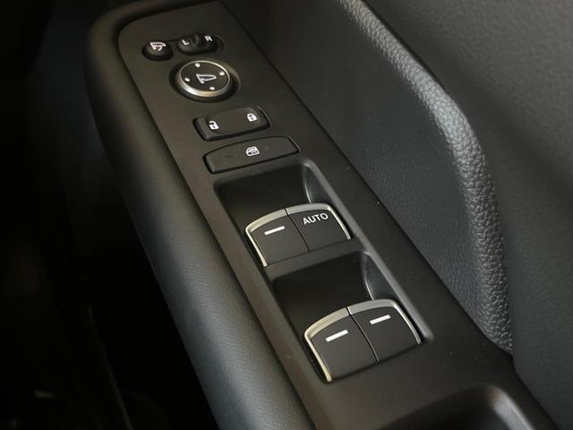 ステップワゴン スパーダ　登録済未使用車　純正１１型ナビ　両側電動ドア　バックカメラ　１００Ｖ電源　ハーフレザーシート　コーナーセンサー　スマートキー　ＬＥＤヘッド　純正１６インチアルミ　車線逸脱警報　オートライト（42枚目）