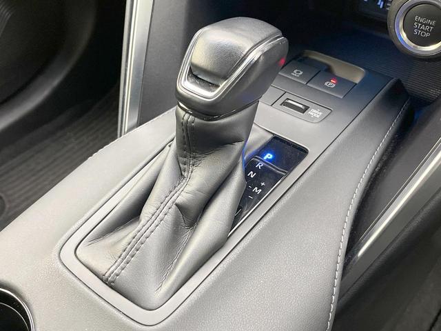 ハリアー Ｓ　純正８型ディスプレイ　衝突軽減　バックカメラ　レーダークルーズ　ＥＴＣ　ドラレコ　スマートキー　純正ＡＷ　オートライト　革巻きステアリング　オートエアコン　ステアリングスイッチ　コーナーセンサー（21枚目）