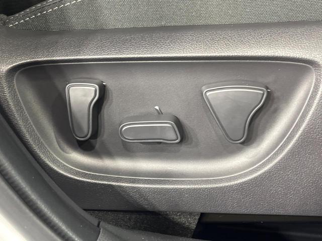 ヤリスクロス ハイブリッドＺ　登録済未使用車　純正８型ＤＡ　全周囲カメラ　衝突被害軽減　レーダークルーズ　ハーフレザーシート　パワーシート　コーナーセンサー　スマートキー　ＬＥＤヘッド　ビルトインＥＴＣ　純正１８インチアルミ（5枚目）