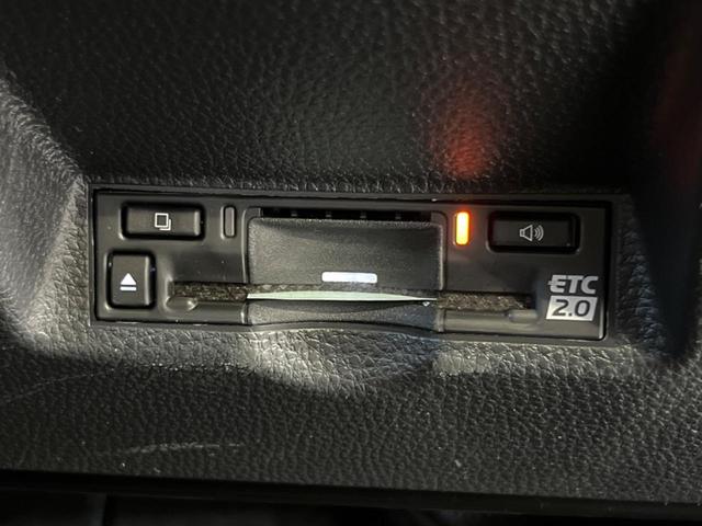 ヤリスクロス ハイブリッドＺ　登録済未使用車　純正８型ＤＡ　全周囲カメラ　衝突被害軽減　レーダークルーズ　ハーフレザーシート　パワーシート　コーナーセンサー　スマートキー　ＬＥＤヘッド　ビルトインＥＴＣ　純正１８インチアルミ（8枚目）