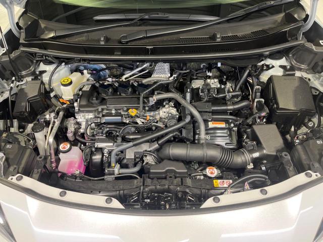 ヤリスクロス ハイブリッドＺ　登録済未使用車　純正８型ＤＡ　全周囲カメラ　衝突被害軽減　レーダークルーズ　ハーフレザーシート　パワーシート　コーナーセンサー　スマートキー　ＬＥＤヘッド　ビルトインＥＴＣ　純正１８インチアルミ（20枚目）