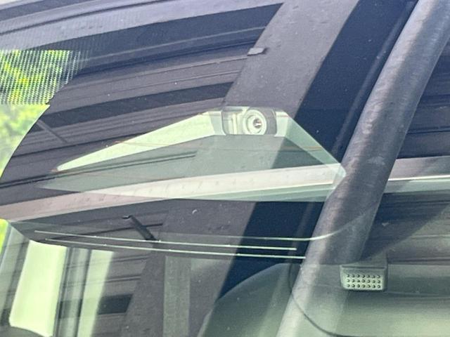 ヤリスクロス ハイブリッドＺ　登録済未使用車　純正８型ＤＡ　全周囲カメラ　衝突被害軽減　レーダークルーズ　ハーフレザーシート　パワーシート　コーナーセンサー　スマートキー　ＬＥＤヘッド　ビルトインＥＴＣ　純正１８インチアルミ（27枚目）