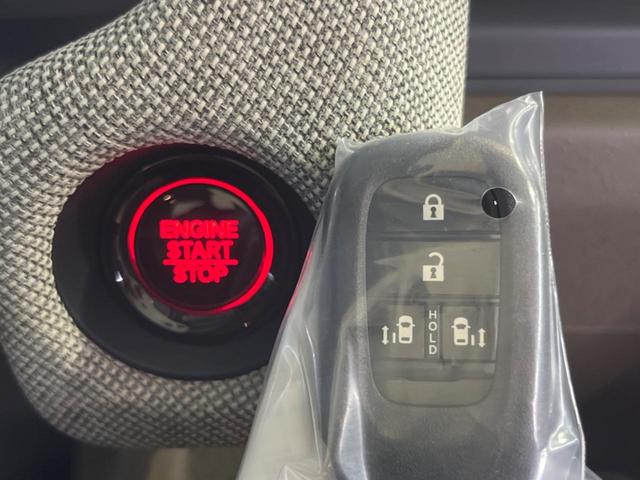 フリード エアー 登録済未使用車 純正8型DA 6人乗 バックカメラ 衝突軽減 両側電動ドア アダプティブクルーズ LEDヘッド ステアリングスイッチ AppleCarPlay オートエアコン スマートキー(7枚目)