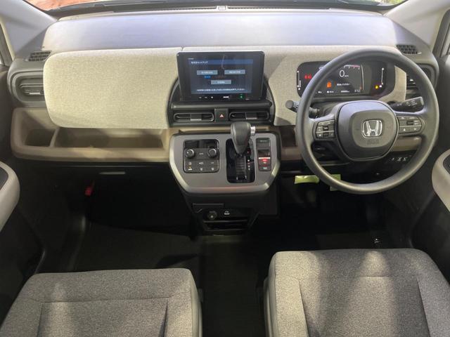 フリード エアー　登録済未使用車　純正８型ＤＡ　バックカメラ　両側電動ドア　バックカメラ　衝突被害軽減システム　コーナーセンサー　スマートキー　ＬＥＤヘッド　車線逸脱警報　オートライト　オートエアコン（2枚目）