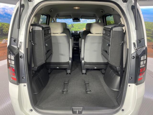 フリード エアー　登録済未使用車　純正８型ＤＡ　バックカメラ　両側電動ドア　バックカメラ　衝突被害軽減システム　コーナーセンサー　スマートキー　ＬＥＤヘッド　車線逸脱警報　オートライト　オートエアコン（11枚目）