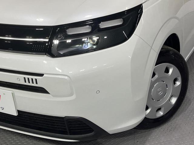 フリード エアー　登録済未使用車　純正８型ＤＡ　バックカメラ　両側電動ドア　バックカメラ　衝突被害軽減システム　コーナーセンサー　スマートキー　ＬＥＤヘッド　車線逸脱警報　オートライト　オートエアコン（12枚目）