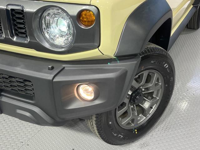 ジムニーノマド ＦＣ　４ＷＤ　登録済未使用車　衝突被害軽減システム　レーダークルーズ　コーナーセンサー　スマートキー　ＬＥＤヘッド　純正１５インチアルミ　車線逸脱警報　オートライト　オートエアコン（12枚目）