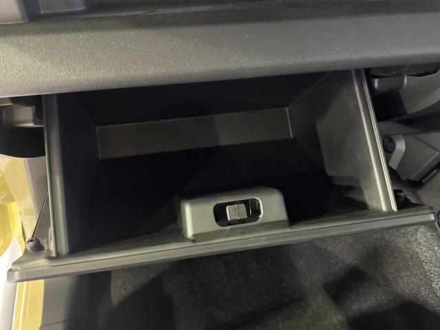 ジムニーノマド ＦＣ　４ＷＤ　登録済未使用車　衝突被害軽減システム　レーダークルーズ　コーナーセンサー　スマートキー　ＬＥＤヘッド　純正１５インチアルミ　車線逸脱警報　オートライト　オートエアコン（34枚目）