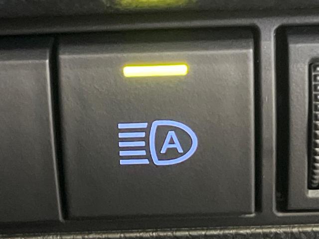 カローラクロス ハイブリッド Z 純正9型ディスプレイ 全周囲カメラ 衝突軽減 レーダークルーズ 純正AW ETC シートヒーター パワーシート 電動リアゲート スマートキー オートハイビーム LEDライト ハーフレザー(31枚目)