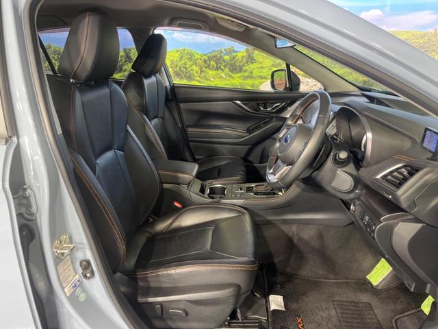 ＸＶ ２．０ｉ－Ｓ　アイサイト　純正８型ナビ　黒革シート　バックカメラ　衝突軽減　レーダークルーズ　パワーシート　ＢＳＭ　ＬＥＤヘッド＆フォグ　スマートキー　アイドリングストップ　純正１８ＡＷ（8枚目）