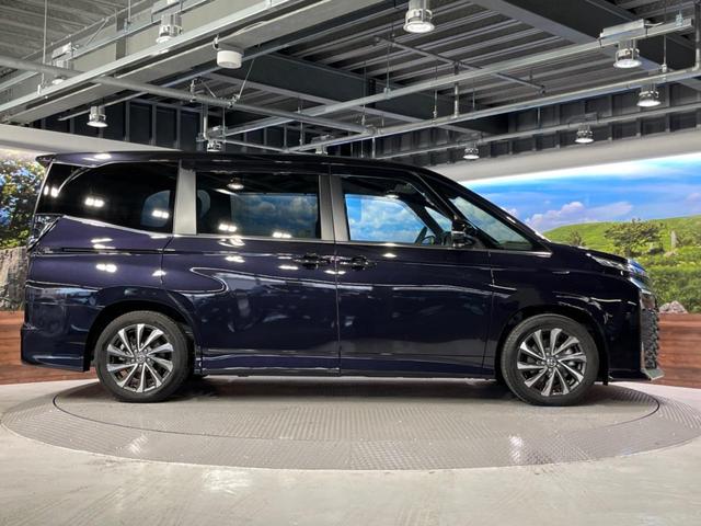 ヴォクシー ハイブリッドS-Z 純正10型ディスプレイ 全周囲カメラ 三眼LED 両側電動ドア 電動リアゲート 衝突軽減 レーダークルーズ シートヒーター フォグランプ リアオートエアコン(16枚目)