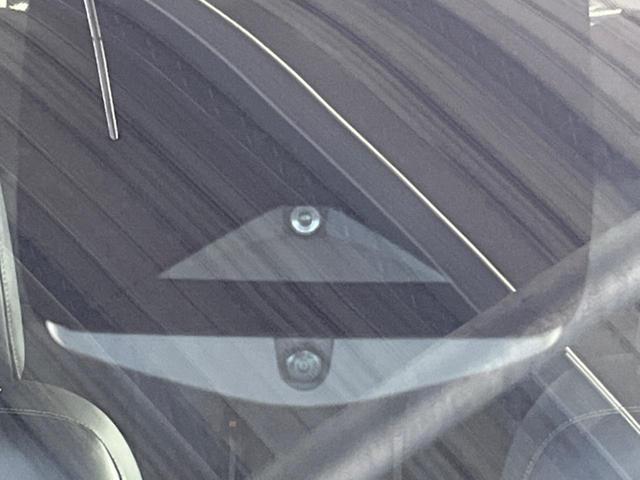 セレナ e-パワー ハイウェイスターV 90周年記念車 純正12型ナビ フリップダウン 全周囲カメラ プロパイロット 衝突被害軽減 レーダークルーズ レザーシート コーナーセンサー スマートキー LEDヘッド ETC2.0 純正16インチアルミ(7枚目)