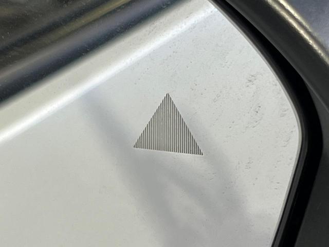 セレナ e-パワー ハイウェイスターV 90周年記念車 純正12型ナビ フリップダウン 全周囲カメラ プロパイロット 衝突被害軽減 レーダークルーズ レザーシート コーナーセンサー スマートキー LEDヘッド ETC2.0 純正16インチアルミ(24枚目)