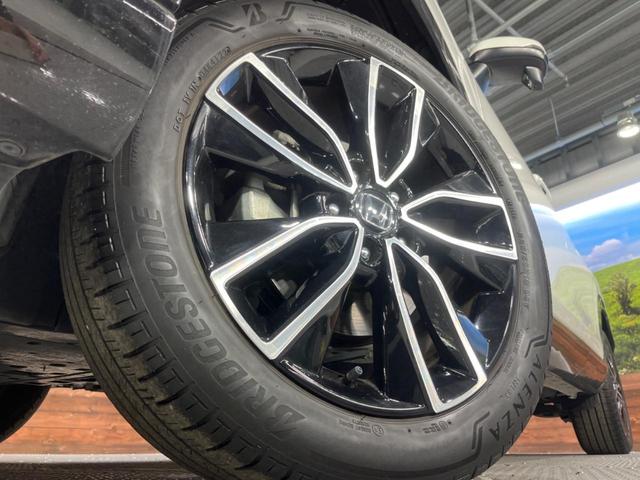 ヴェゼル ｅ：ＨＥＶ　Ｚ　純正９型ナビ　バックカメラ　ドラレコ　シートヒーター　パワーバックドア　アダプティブクルーズコントロール　デュアルエアコン　衝突軽減システム　クリアランスソナー　オートライト　パドルシフト（12枚目）