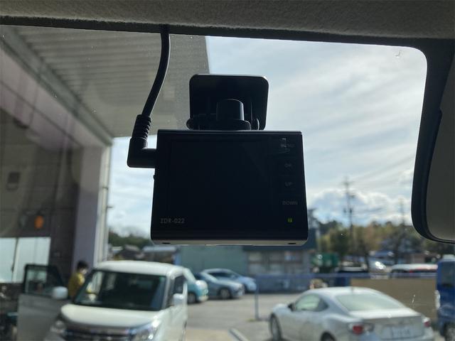 エブリイワゴン ＰＺターボ　２年車検付　ディスプレイオーディオ　Ｂｌｕｅｔｏｏｔｈ　電動スライドドア　バックカメラ　フロントカメラ　ＥＴＣ　ドライブレコーダー　スマートキー　ＨＩＤヘッドライト　オートライト　ターボ（33枚目）