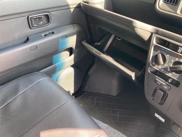 ハイゼットカーゴ クルーズターボＳＡＩＩＩ　車検Ｒ９年３月まで　禁煙車　純正ナビ　バックカメラ　フルセグＴＶ　Ｂｌｕｅｔｏｏｔｈ音楽再生　衝突軽減ブレーキ　４ＷＤ　レザー長シートカバー　ＬＥＤヘッドライト　オートライト　クリアランスソナー（38枚目）