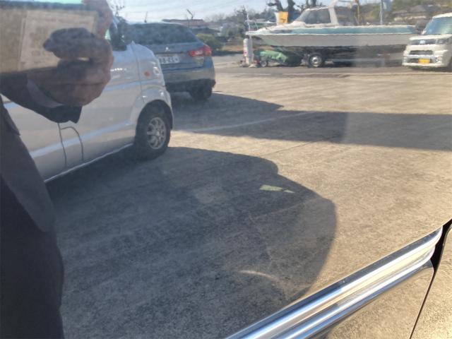 ハイゼットカーゴ クルーズターボＳＡＩＩＩ　車検Ｒ９年３月まで　禁煙車　純正ナビ　バックカメラ　フルセグＴＶ　Ｂｌｕｅｔｏｏｔｈ音楽再生　衝突軽減ブレーキ　４ＷＤ　レザー長シートカバー　ＬＥＤヘッドライト　オートライト　クリアランスソナー（56枚目）