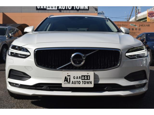 Ｖ９０ Ｄ４　モメンタム　ＡＣＣ　レーンキーピングエイド　純正ＨＤＤナビ地デジＴＶ　３６０°カメラ　ベージュレザーシート　ＢＬＩＳ　ＡｐｐｌｅＣａｒＰｌａｙ　ＡｎｄｒｏｉｄＡｕｔｏ（2枚目）