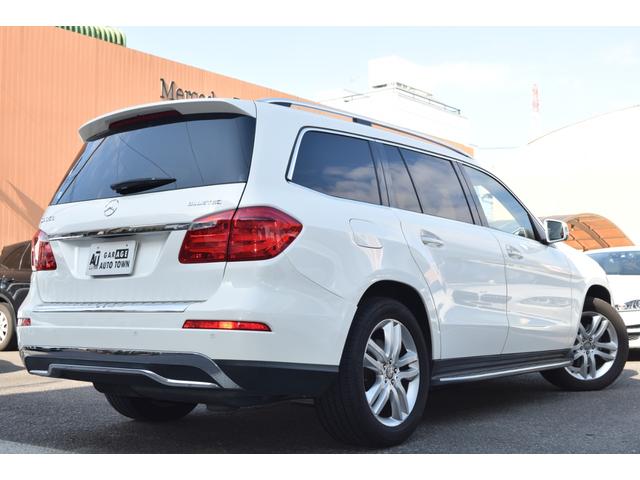 GLクラス GL350 ブルーテック 4マチック レーダーセーフティ 純正HDDナビ地デジTV ブラックレザーシート パノラミックスライディングルーフ アテンション/レーンキープ/ブラインドスポットアシスト ディストロニックプラス プレセーフブレーキ(8枚目)