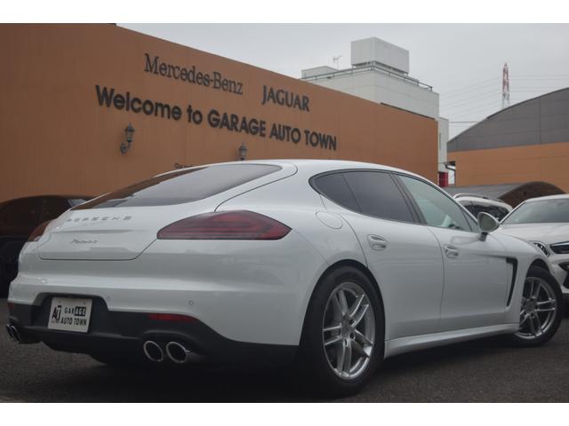 パナメーラ ベースグレード 純正HDDナビ地デジTV キャメルレザーシート/シートヒーター/シートエアコン バックカメラ アイドリングストップ 純正19インチアルミホイール 電動リアゲート(8枚目)